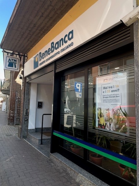 Filiale None 3